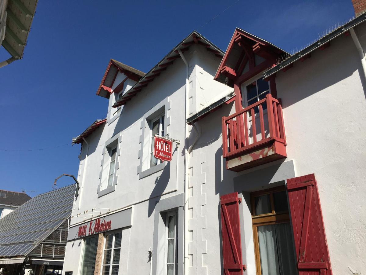 Hotel L'Albatros Le Pouliguen Bagian luar foto